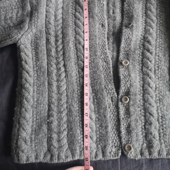 J Crew 100% wool grey cardigan - Picture 6 of 7